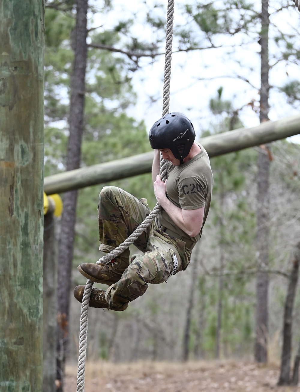 Civil Affairs Candidates Take On Obstacle Course