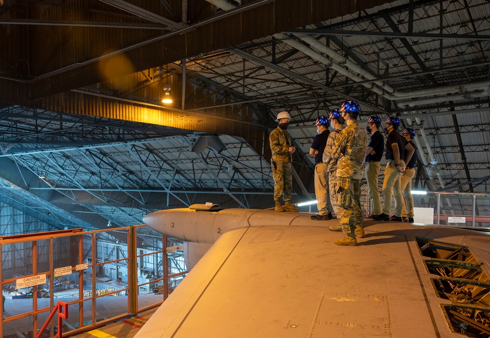 Penn State ROTC Cadets tour Dover AFB