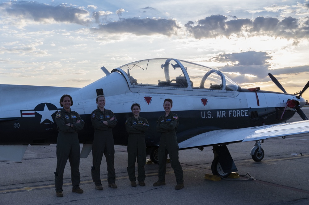 Female pilots of Laughlin