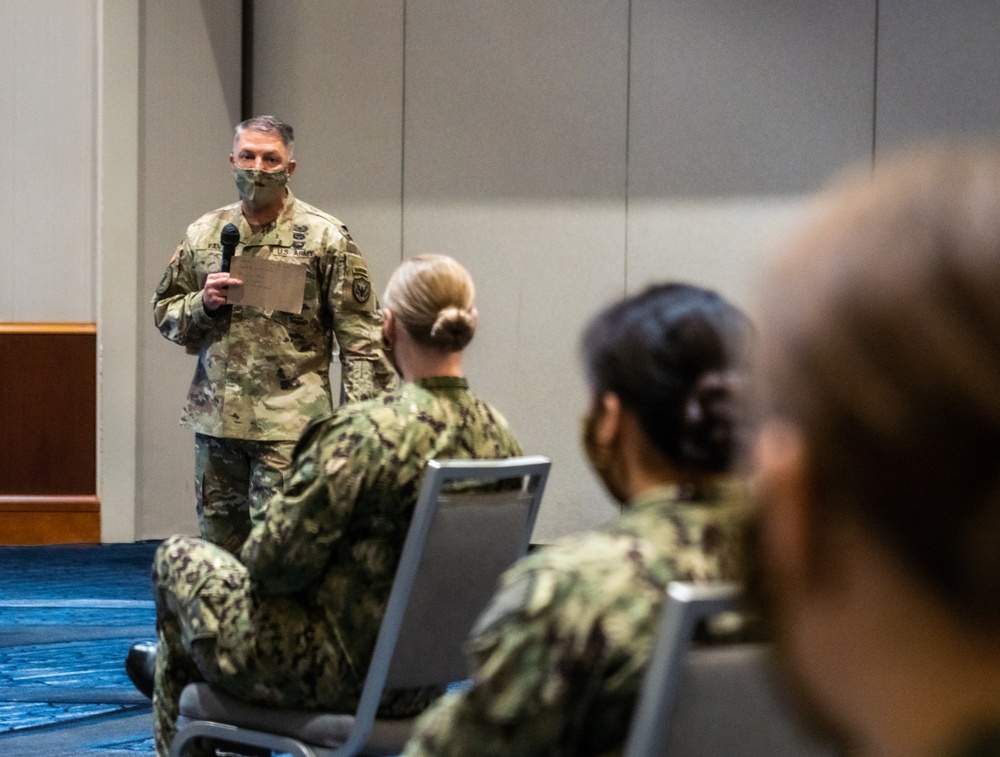 Maj. Gen. Van meets Sailors at JRSOI briefing in Boston CVC