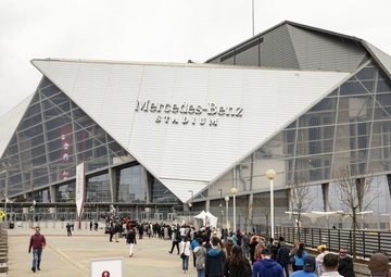 Department of Defense personnel give 100,000 COVID-19 vaccinations in Atlanta