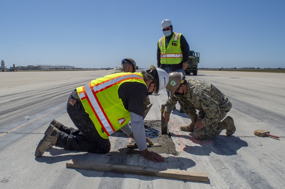 NMCB-5 Repairs Point Mugu Runway