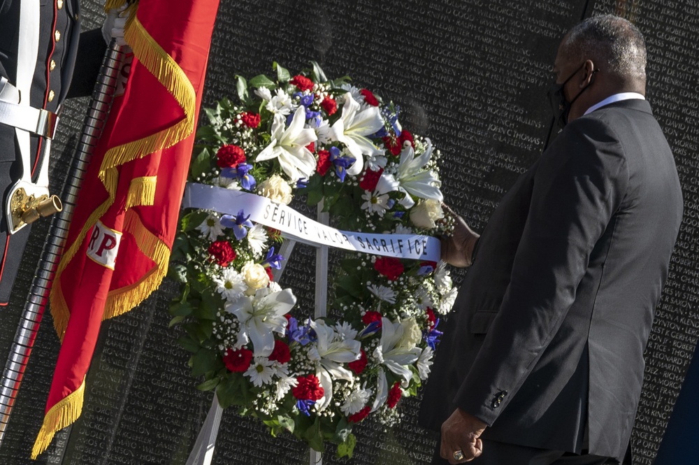 Secretary Austin, Secretary McDonough Lay Wreath at Vietnam Memorial