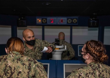 Sailors participate in training
