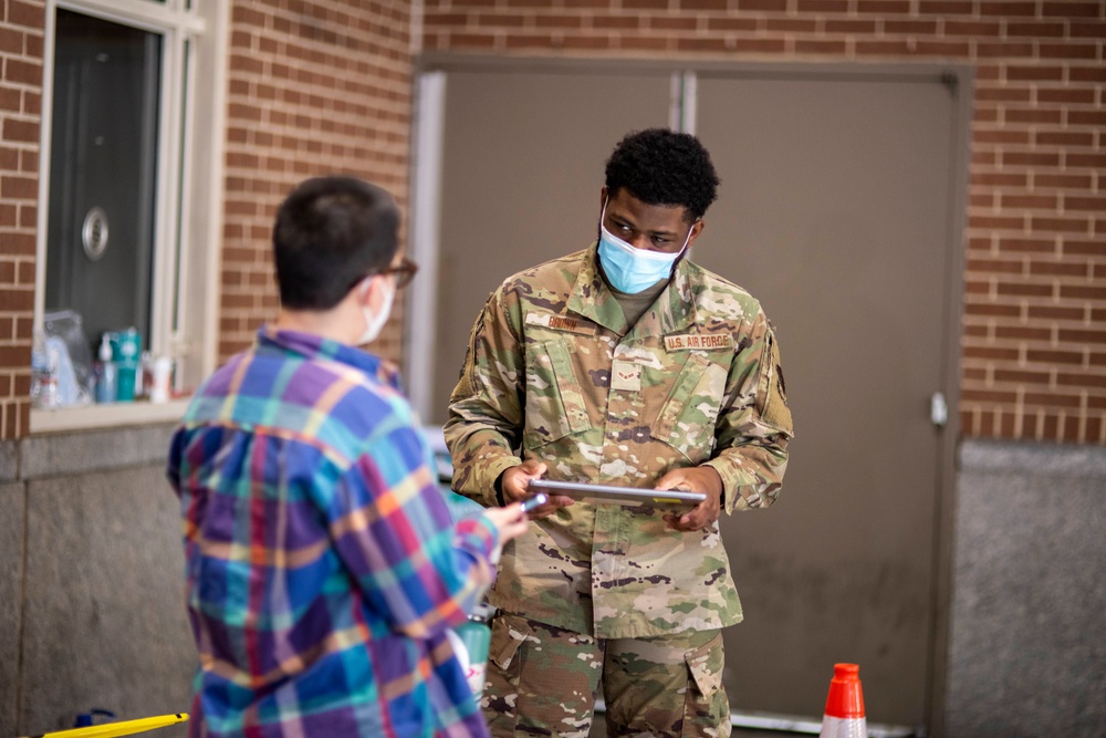 Pa. Air and Army National Guard support Philadelphia vaccine distribution