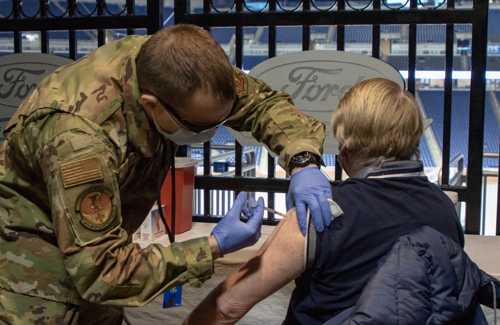 Ford Field Community Vaccination Center opens in Detroit