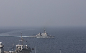USS Blue Ridge Operates with Japan Maritime Self Defense Force