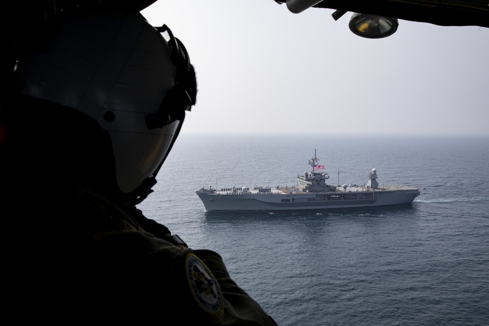 USS Blue Ridge Completes Bilateral Exercise with JMSDF