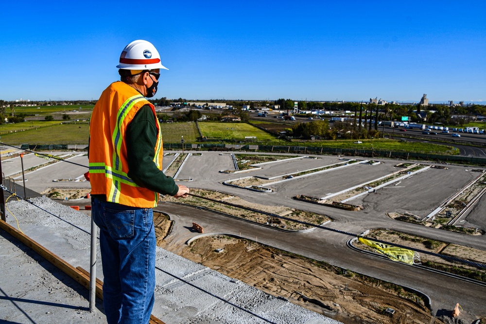 USACE Places Concrete on Roof of VA Stockton Clinic