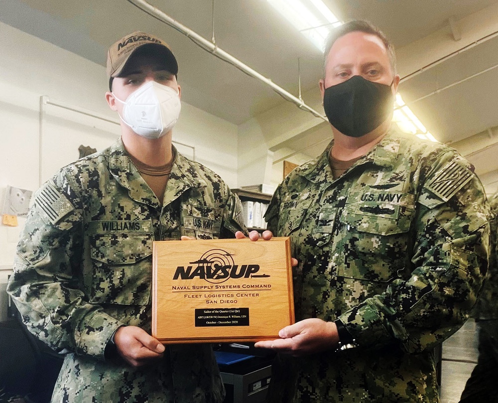 NAVSUP FLC San Diego Commanding Officer visits, awards China Lake personnel