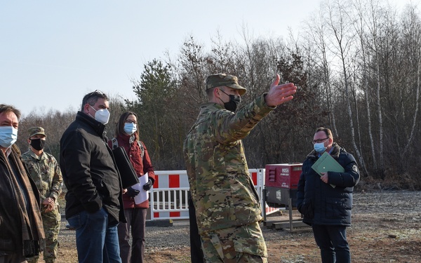 Local leaders visit Spangdahlem, discuss environment