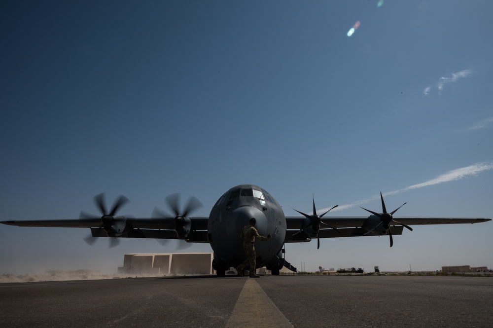 379th Expeditionary Aeromedical Evacuation Squadron cares for patients around the AOR