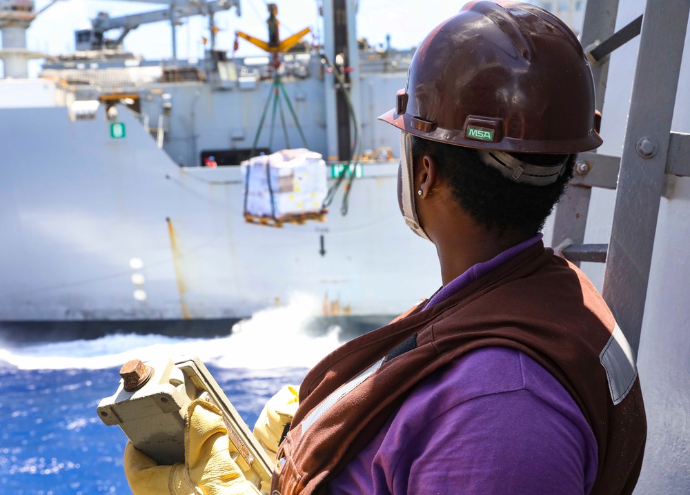 USS Benfold Conducts RAS