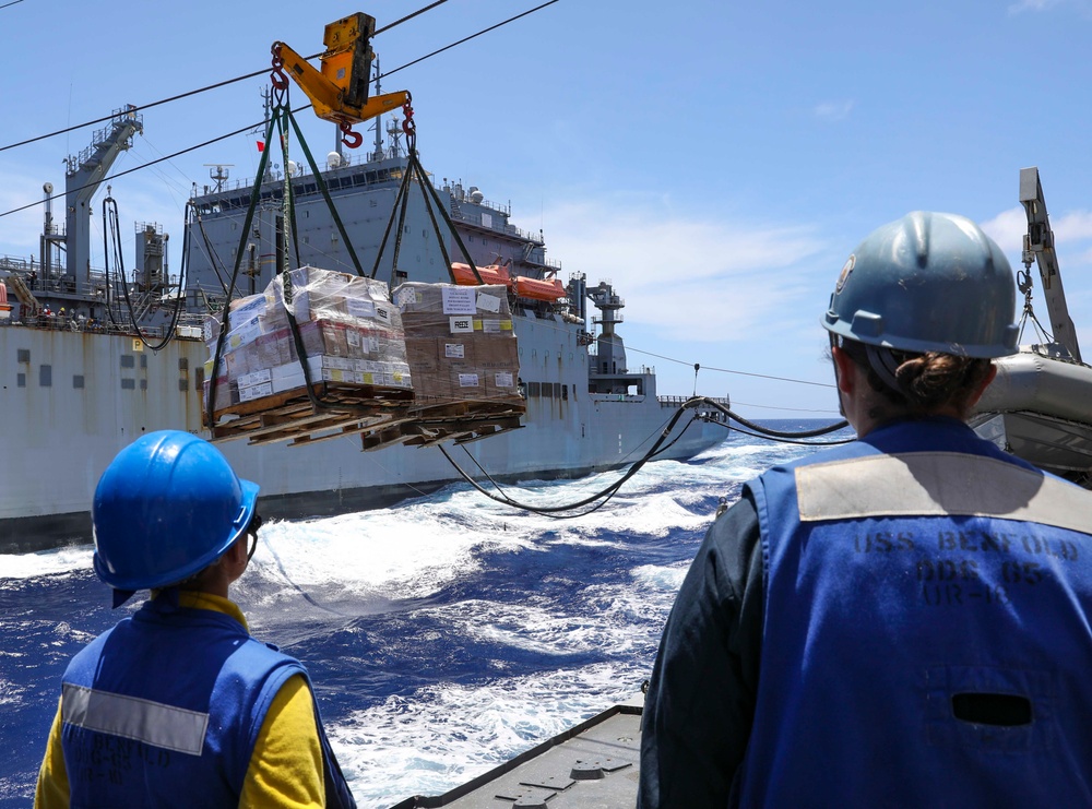 USS Benfold Conducts RAS