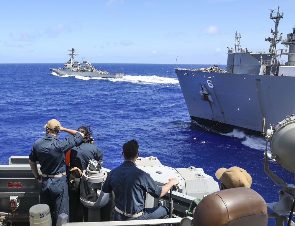 USS Benfold Conducts RAS