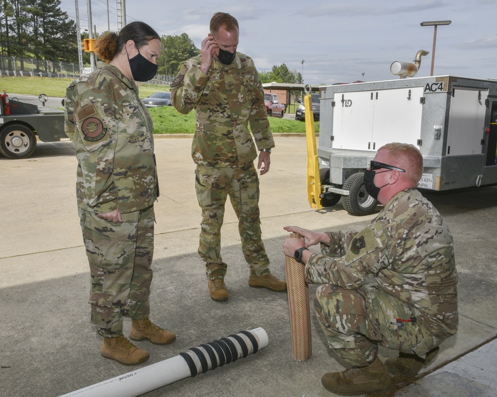 Col. Benjamin R. Jonsson Visits 117 ARW