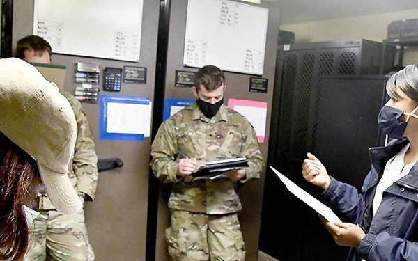 Geronimo arms room leads way, sets standard