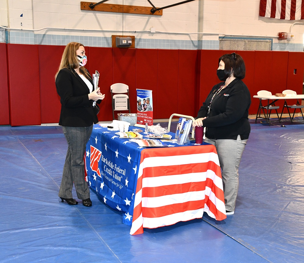 Fort Polk spouses take advantage of employment fair