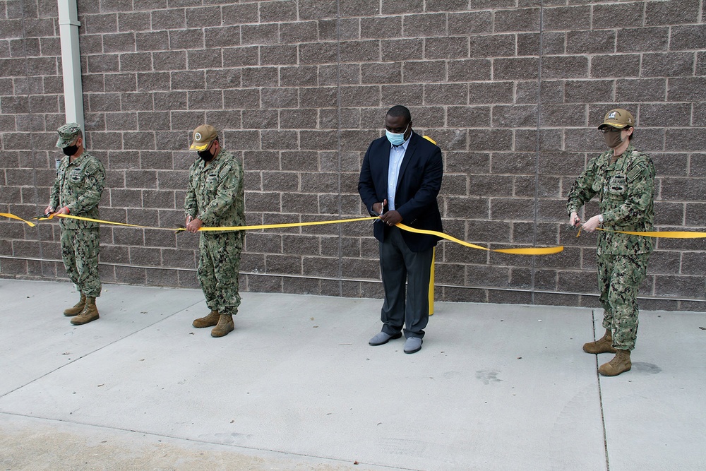 Navy Unveils New Submarine Universal Modular Mast Maintenance Tower with Ribbon-Cutting