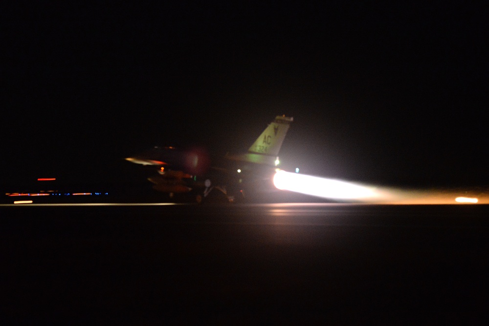 177th Fighter Wing of the New Jersey Air National Guard launches early morning sorties