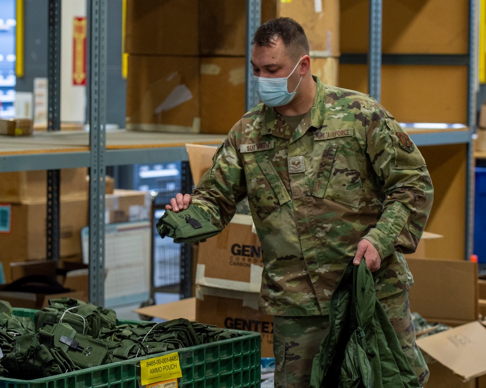 124th Logistics Readiness Squadron Runs Deployment Line for Presidential Inauguration