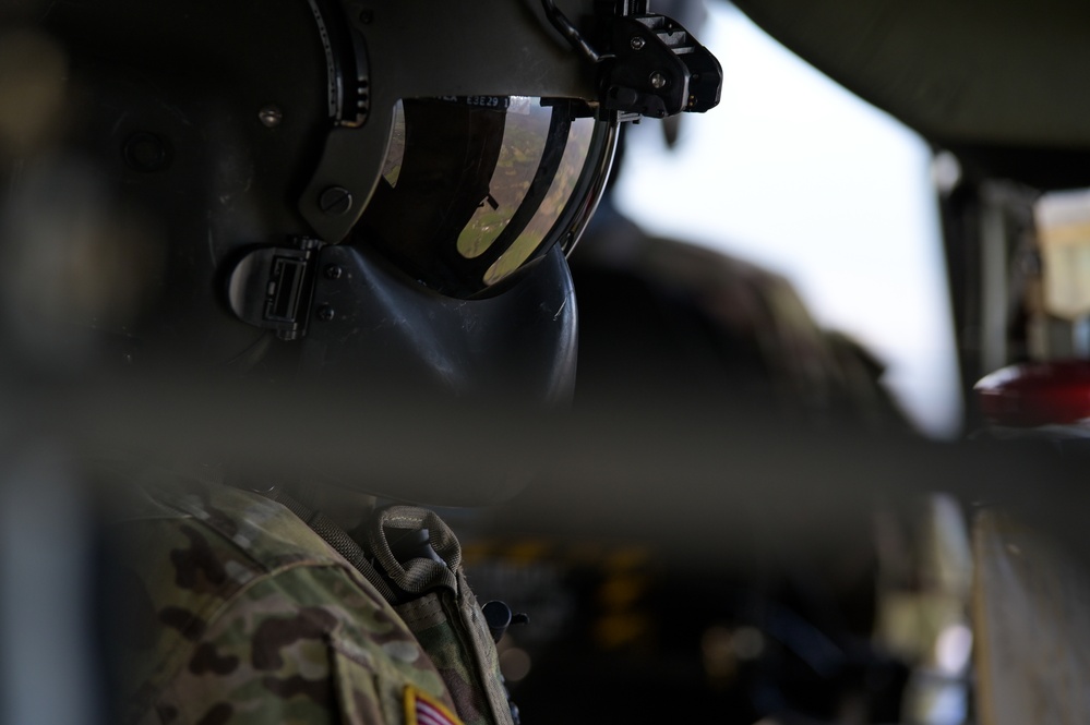 Maj. Gen. Neely Visits Service Members Working Vaccination Sites