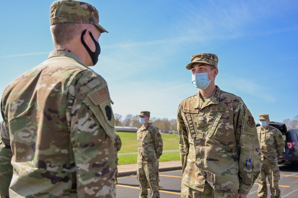 Maj. Gen. Neely Visits Service Members Working Vaccination Sites