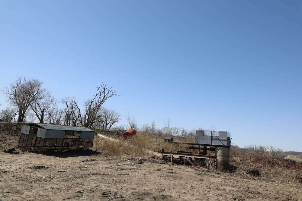 Lt. Gen. Scott Spellmon, 55th Chief of Engineers Commanding General, U.S. Army Corps of Engineers, joined the Mississippi River Commission for a tour of Levee 536 in Rock Port, Missouri.