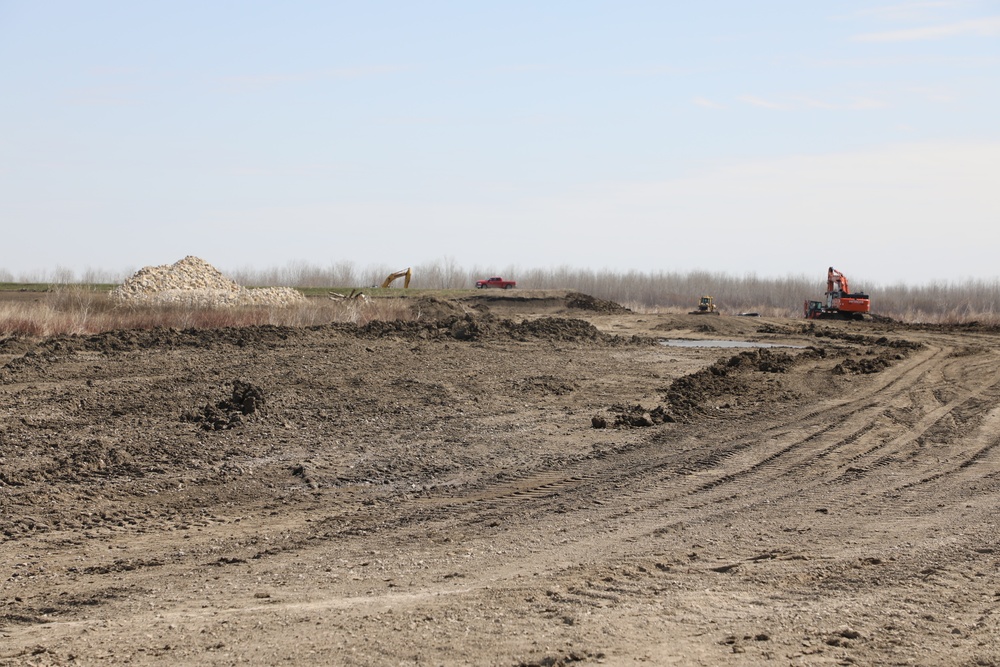 Lt. Gen. Scott Spellmon, 55th Chief of Engineers Commanding General, U.S. Army Corps of Engineers, joined the Mississippi River Commission for a tour of Levee 536 in Rock Port, Missouri.