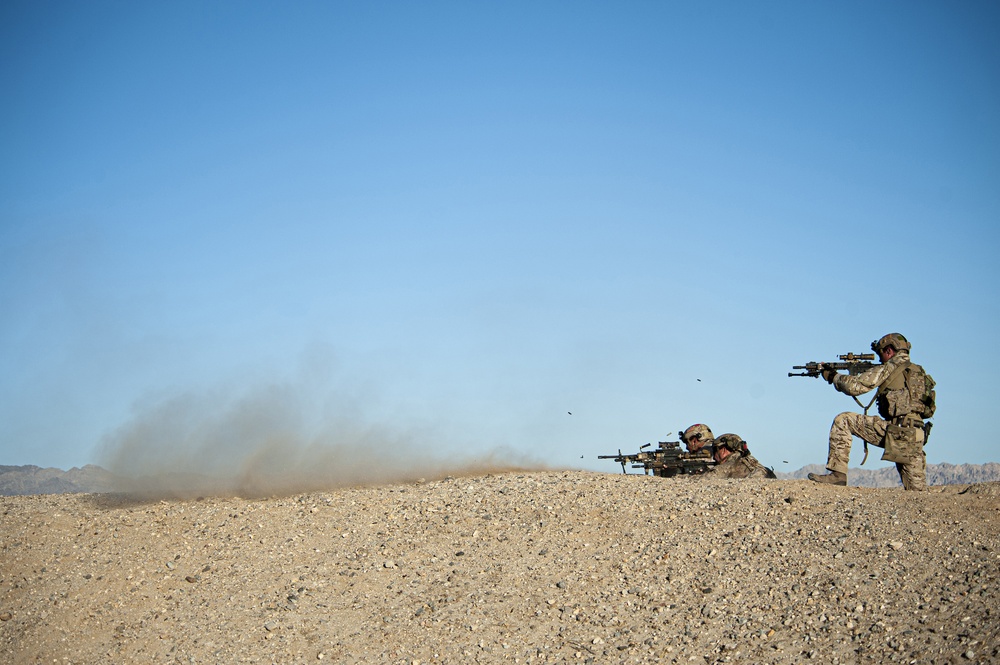 West Coast-based NSW operators execute land warfare operations with NSW Training Detachment 1