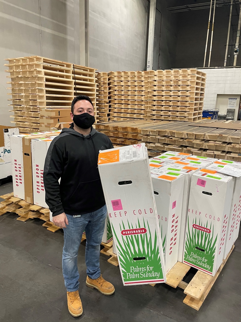 DLA Troop Support works to get Passover, Easter items to warfighters around the world