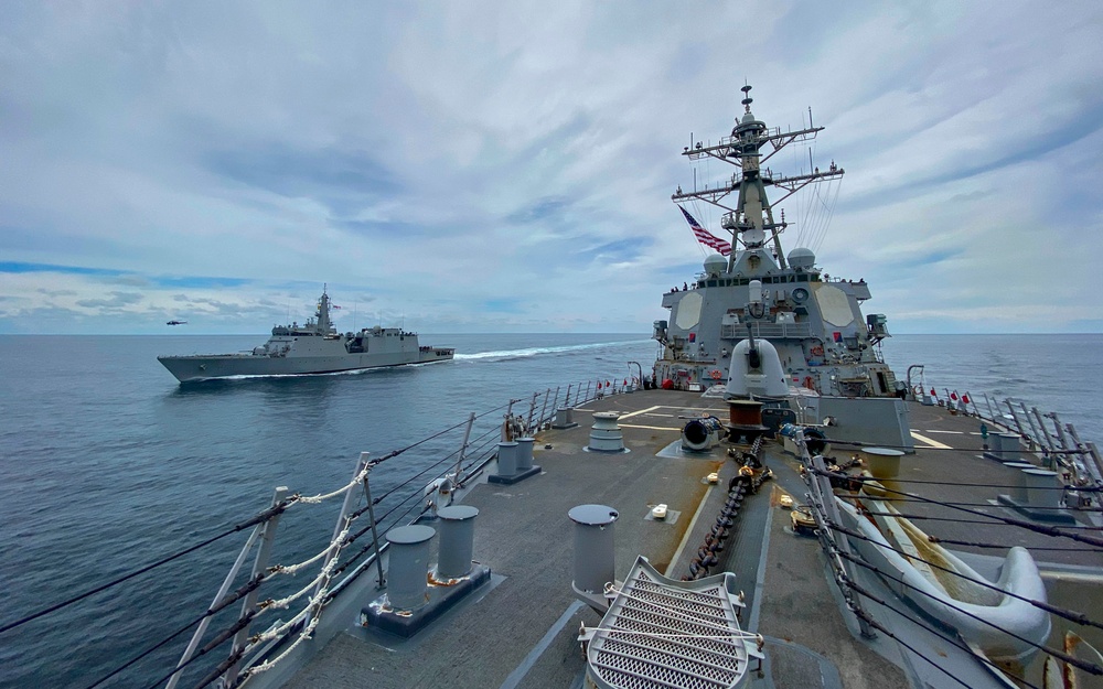 USS Russell (DDG 59) Conducts PASSEX with Indian Navy