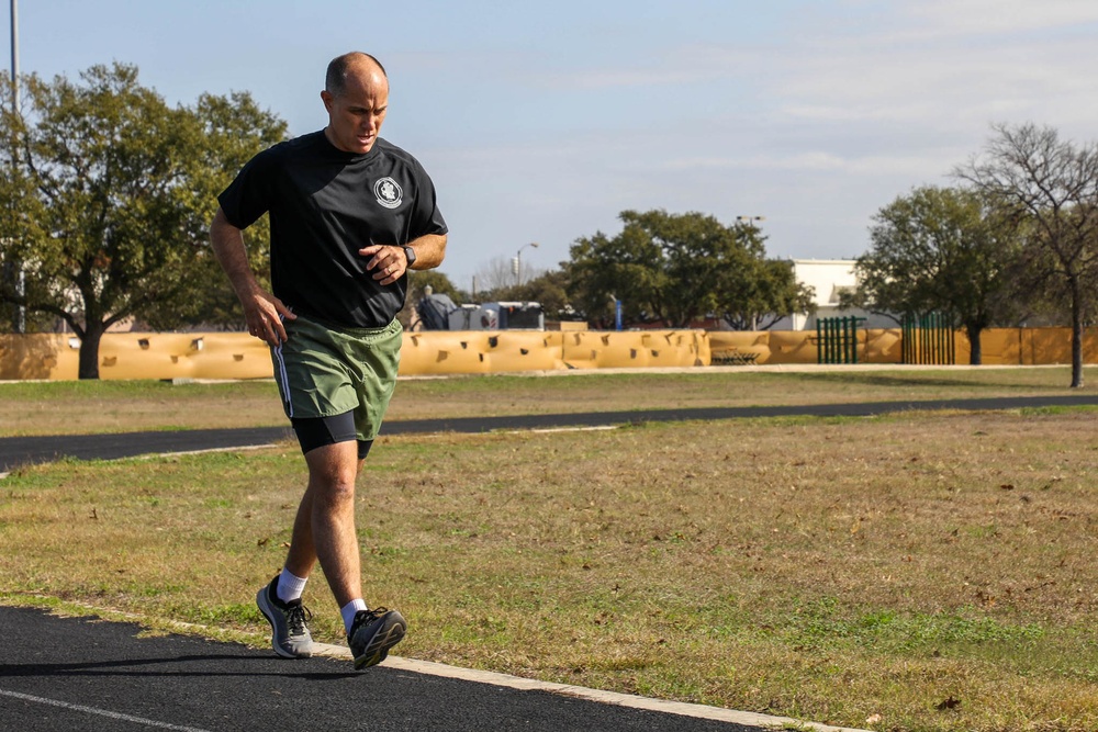 U.S. Army South leadership performs ACFT