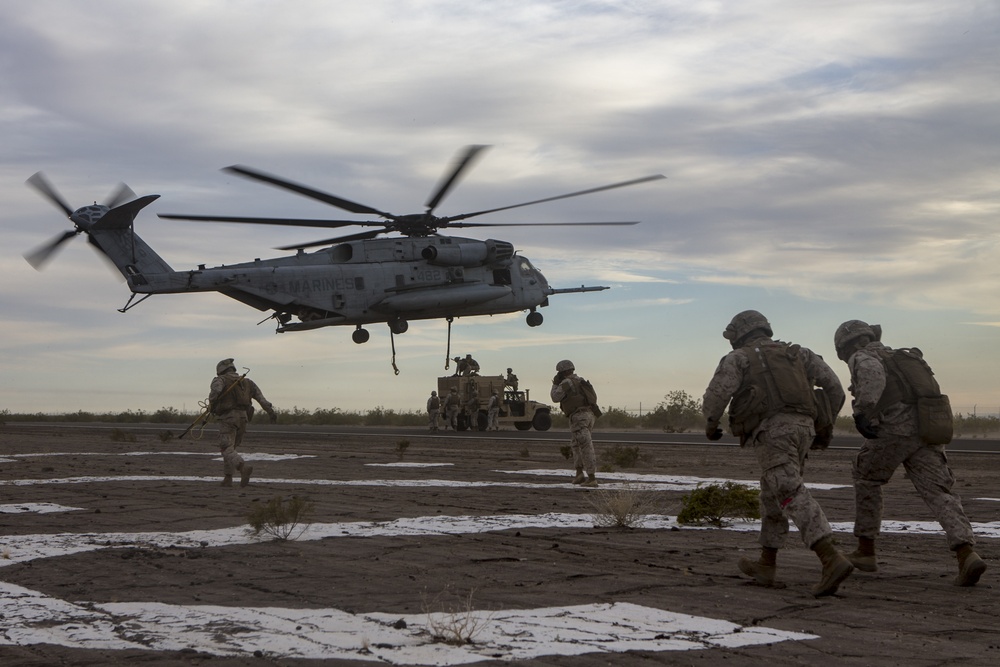 WTI 2-21: CH-53E DASC Lift