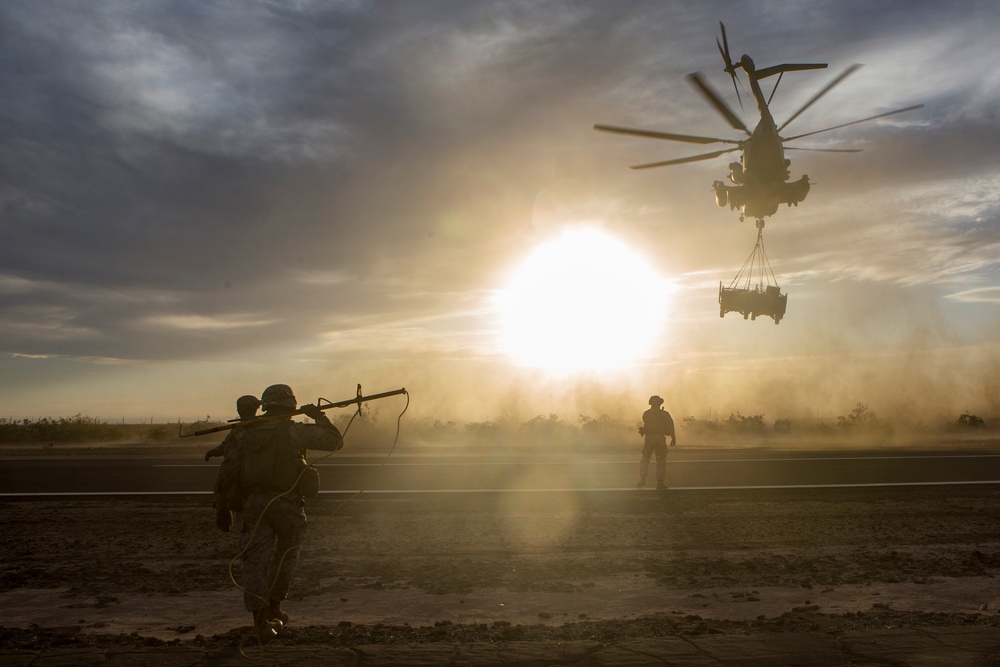 WTI 2-21: CH-53E DASC Lift