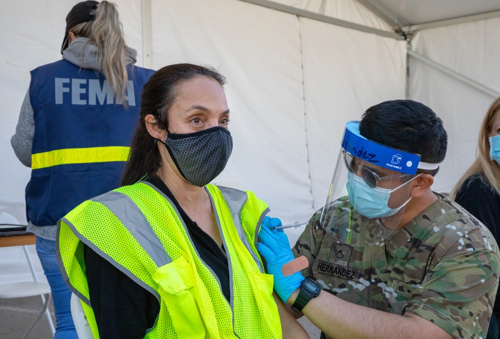 Dallas Community Members Receive COVID-19 Vaccine at Fair Park CVC