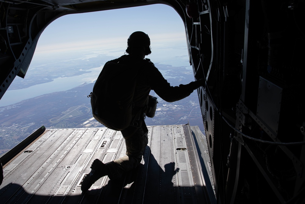 SOD-O and 2-20th SFG Conduct Airborne Training Operations