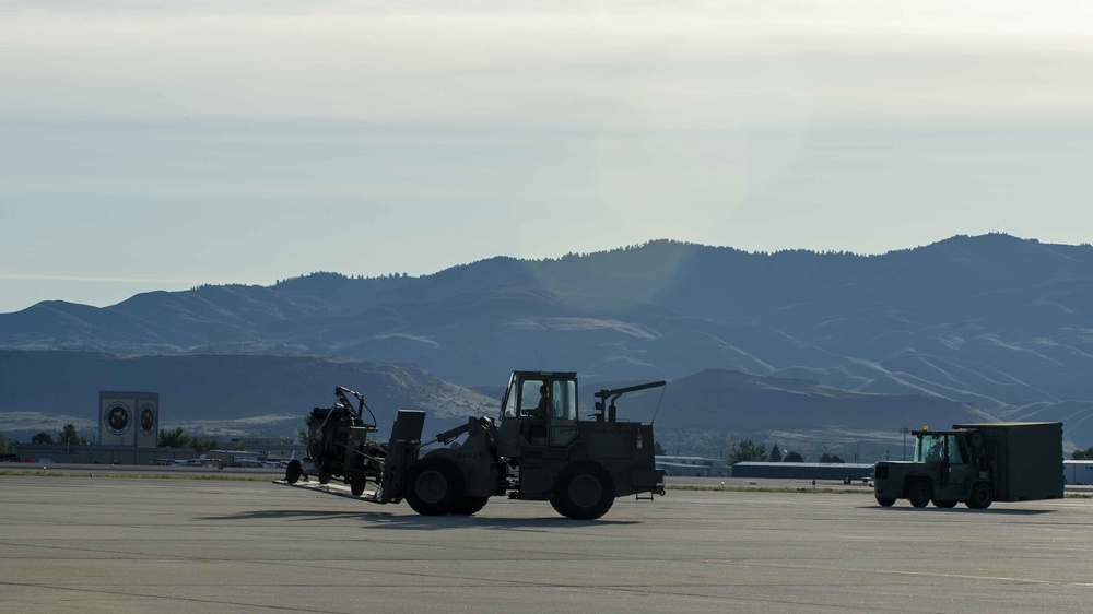 124th LRS Loads Equipment for Deployment