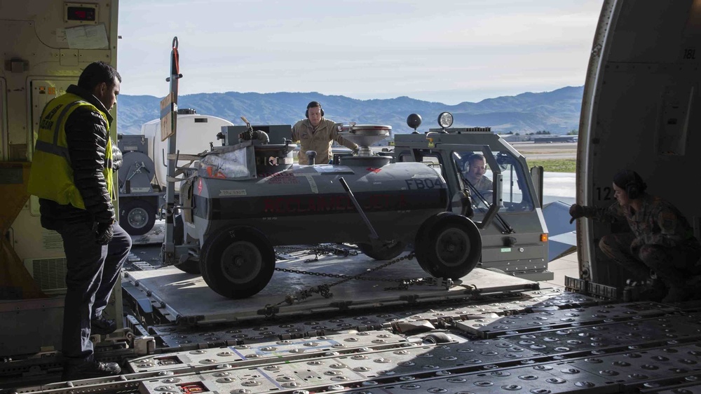 124th LRS Loads Equipment for Deployment