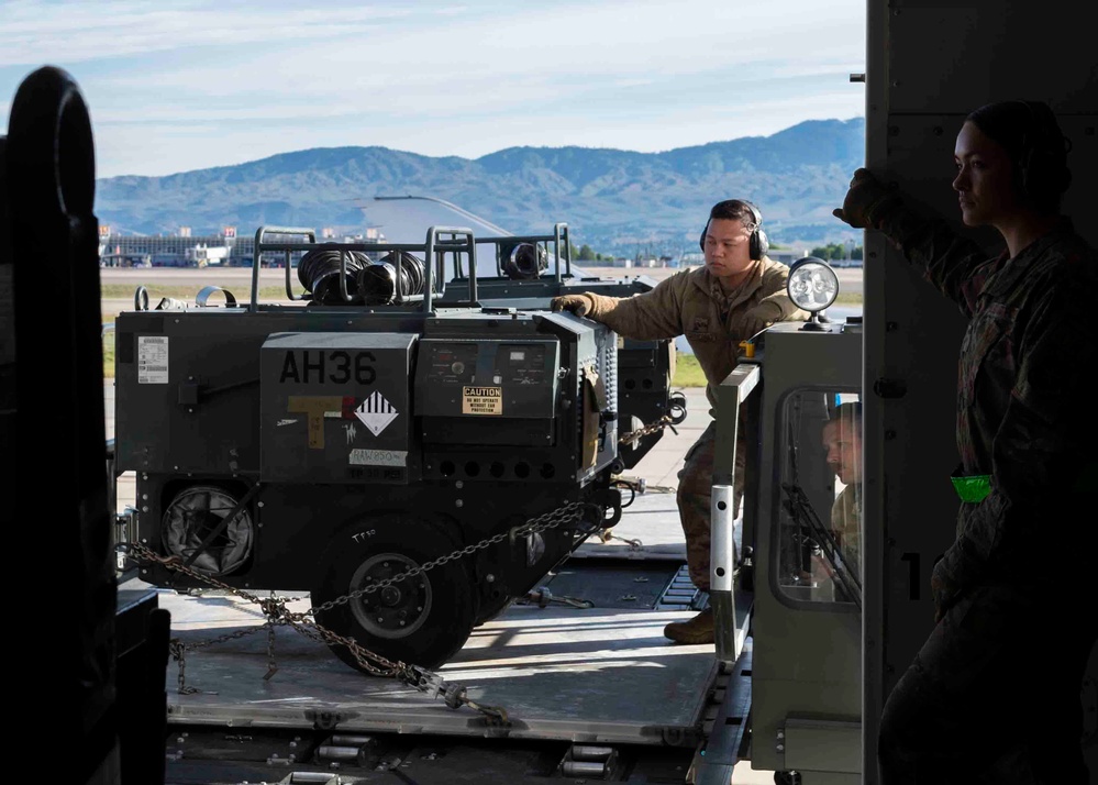 124th LRS Loads Equipment for Deployment