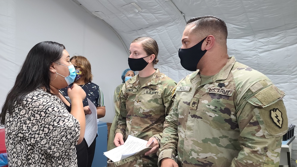 U.S. Army Medical Professionals Tour COVID-19 Vaccination Facility in Saipan