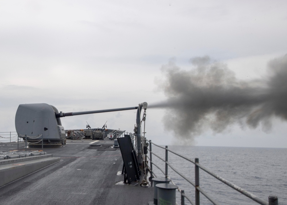 USS Bunker Hill (CG 52) Conducts Routine Operations