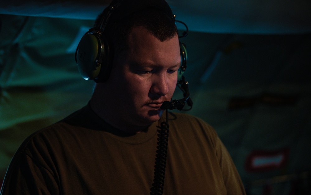 340th EARS provides fuel to F-16s