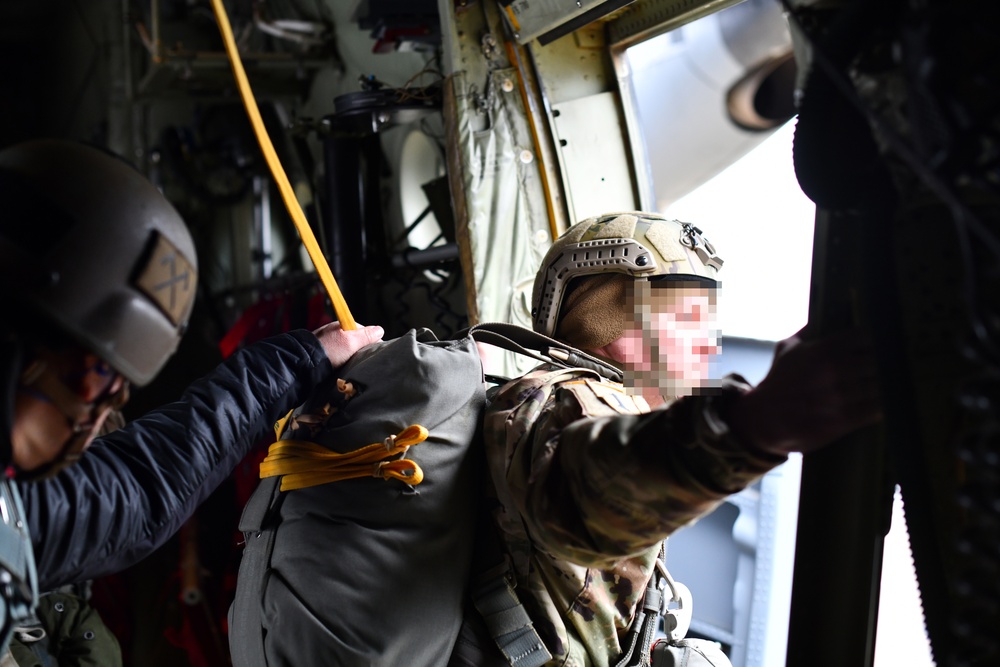 Paratroopers train for the fight