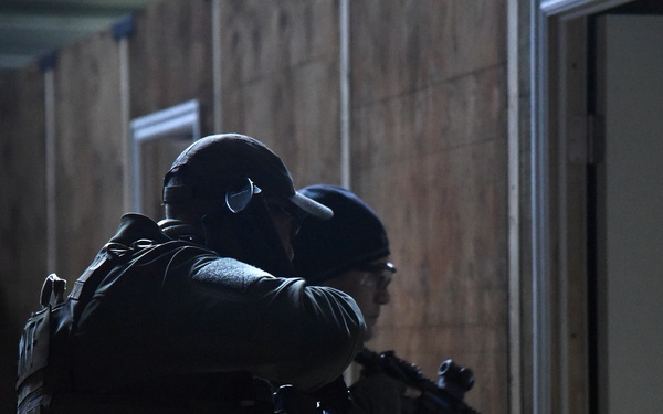 125th STS Train with Local Federal and Law Enforcement Members