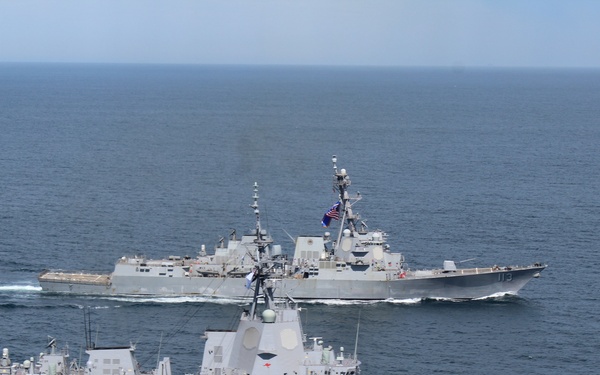HMAS Sydney and USS John Finn Conduct Group Sail