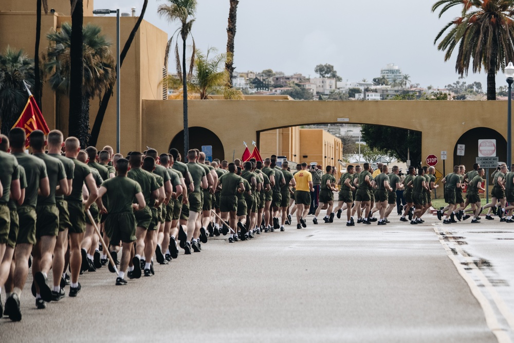 MCRD San Diego: Hotel Company Moto Run