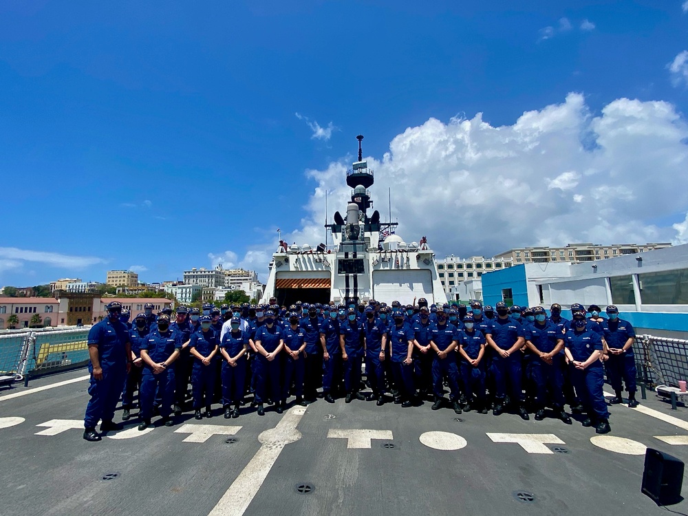 U.S. Coast Guard Atlantic Area commander visits departing crews in Puerto Rico
