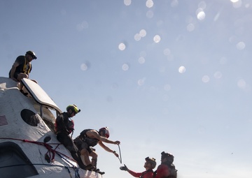 Pararescue Personnel Train to Recover Astronauts