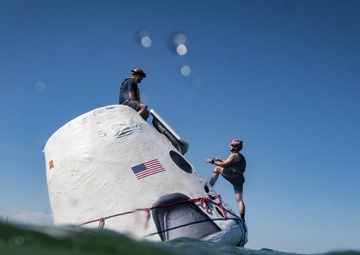 Pararescue Personnel Train to Recover Astronauts